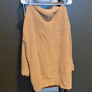 American Eagle Outfitters Tan Oversized TurtleNeck Sweater